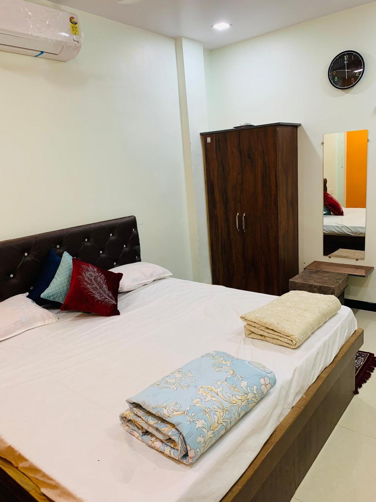 Manjushree Guest House Ujjain Zewnętrze zdjęcie